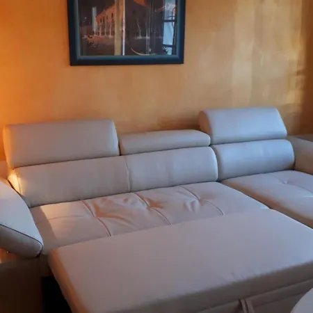 By The Forest Modern Retreat *